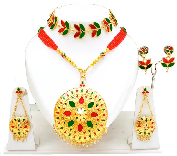 Assamese_Traditional_Red-Green_Japi_And_Golpota_Jewellery_Set_For_Women